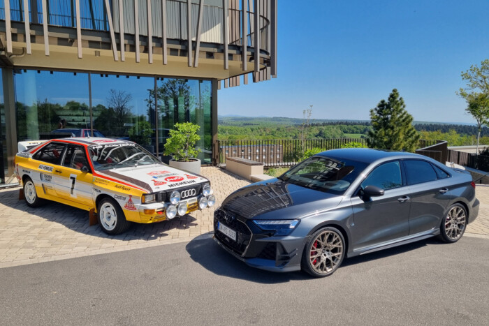 Ez az Audi elemi erővel adja az élményt, csak bírja a sofőr 19