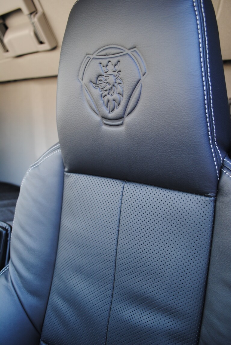 Aszfaltszaggató karaktert kapott a Scania újdonsága 1 Aszfaltszaggató karaktert kapott a Scania újdonsága 1