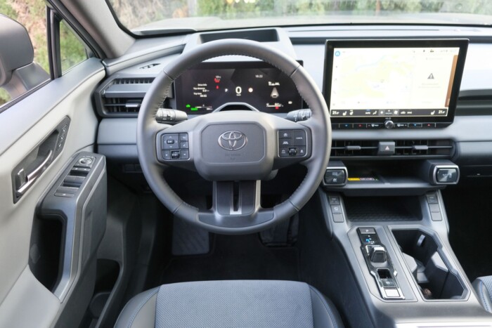 A világ kedvenc SUV-ja nem változott – és pont ez benne a jó 12 A világ kedvenc SUV-ja nem változott – és pont ez benne a jó 12