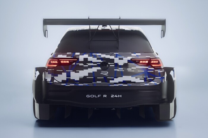 Versenyautót épít a Golfból a VW 7