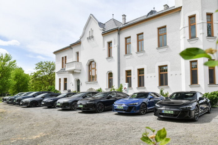 Jóárasított villanyautók az Auditól 9