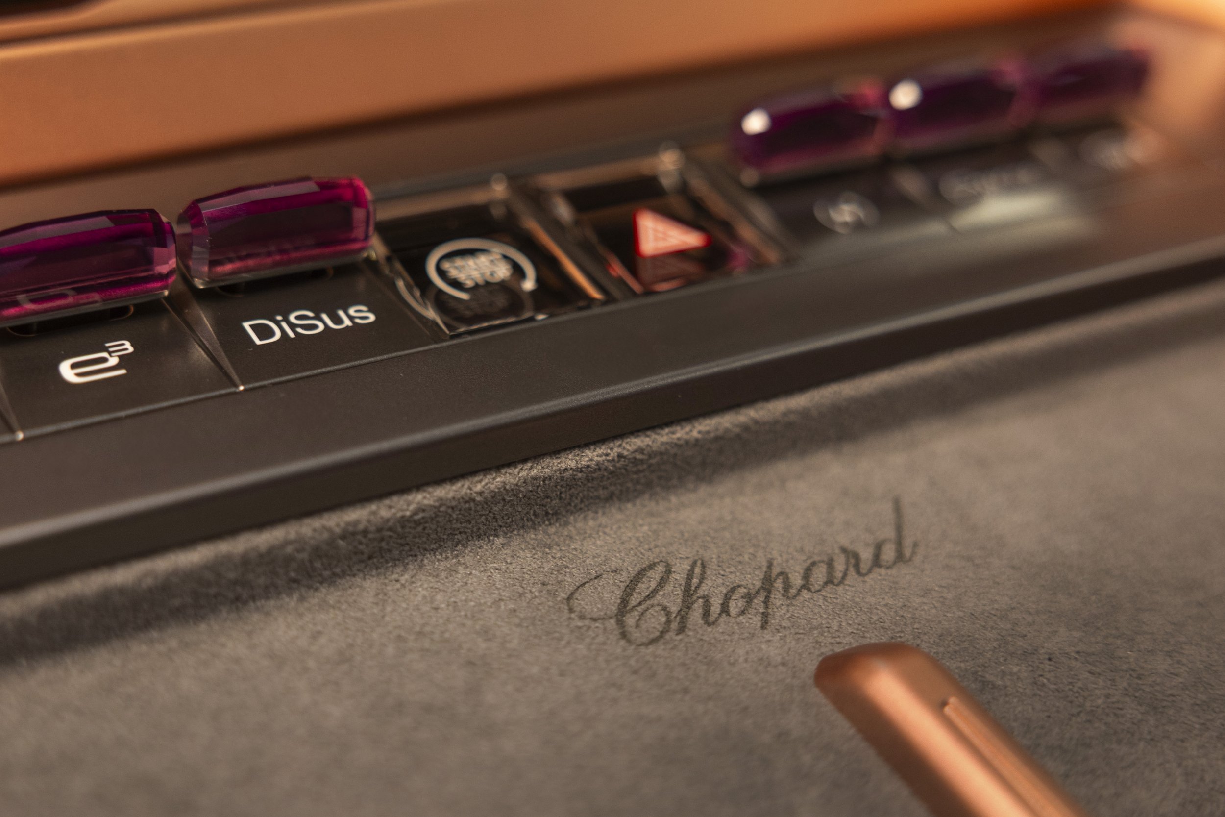 denza-chopard-z9gt-details-3 | Vezess