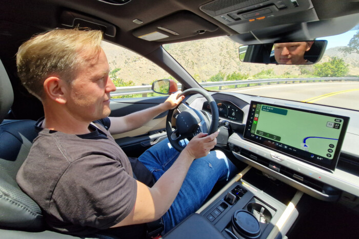 Lexus, amilyen még nem volt: szedán SUV-komforttal 20 Lexus, amilyen még nem volt: szedán SUV-komforttal 20
