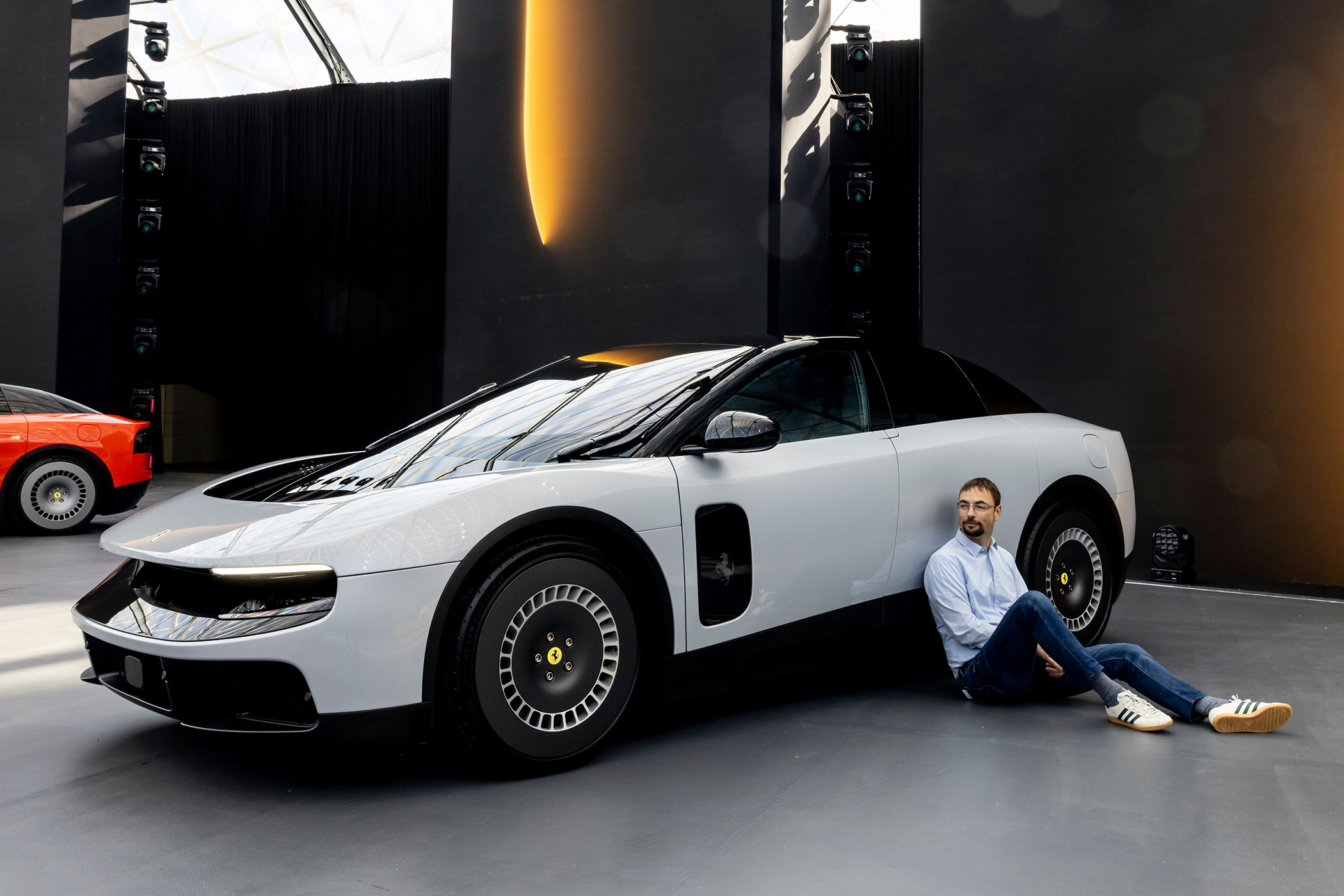 Rekordösszegért vitték el az első elektromos, nagyon megosztó Ferrarit 2