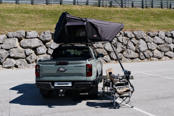 Titkos autókkal térhet vissza a Ford 12