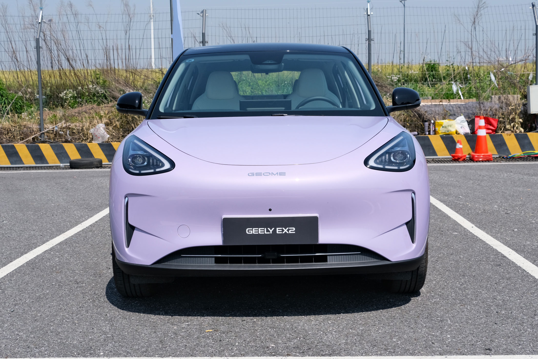 geely_e2_ex2-5 | Vezess
