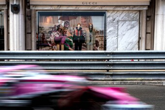 Forma-1-es csapatot szerezhet a Gucci