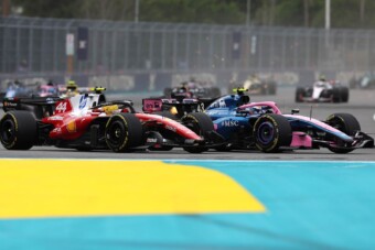 Amit nem mutattak a tévében: Hamilton beintett