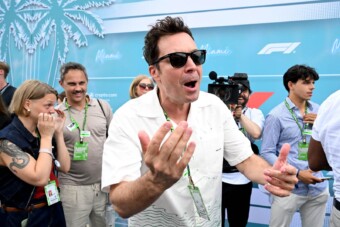 Mikrofont zabált a celeb az F1-futamon