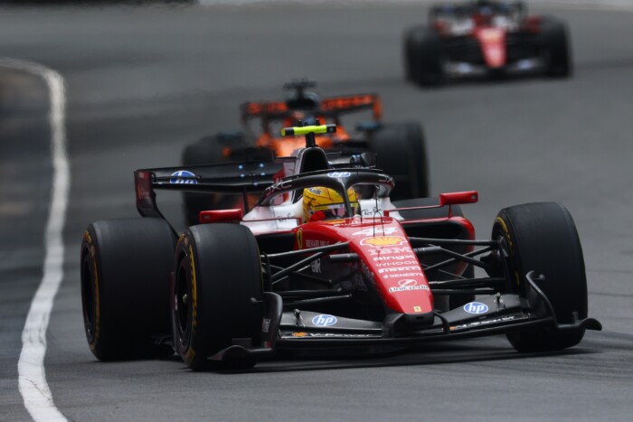 Adok-kapok a Mercedesnél, kiborult az F1 éllovasa 8 Adok-kapok a Mercedesnél, kiborult az F1 éllovasa 8
