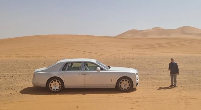 Ezt a Rolls-Royce-t úgy hajtották, mint egy taxit 2
