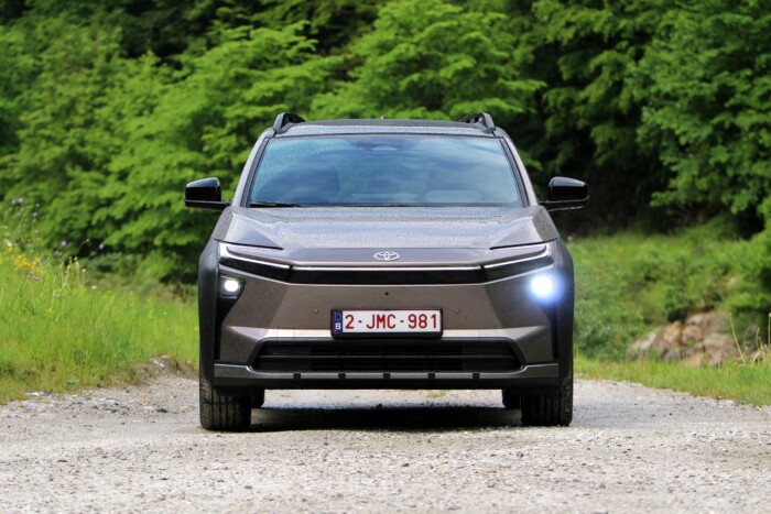 Sosem volt még ilyen erős egy mezei Toyota 21