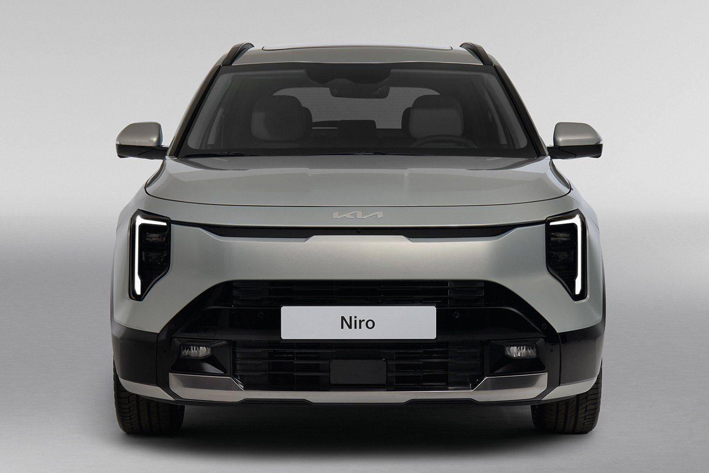 kia_niro_ivory_silver_static_digital_1920x1080-007 | Vezess
