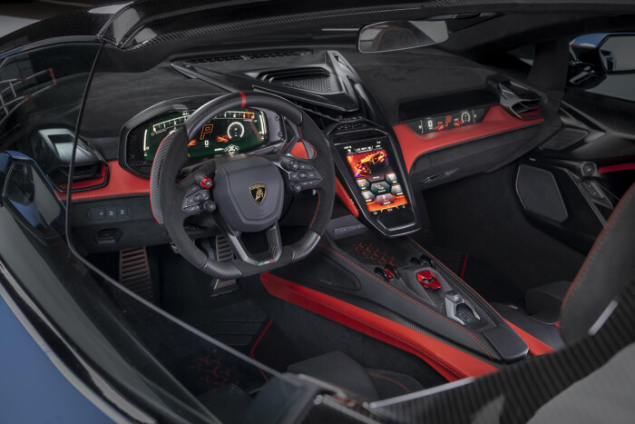 Csak 15 darab készül a Lamborghini legbrutálisabb roadsteréből 7