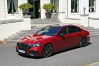 Elvenné a luxusautók koronáját a BMW-től a Mercedes 13