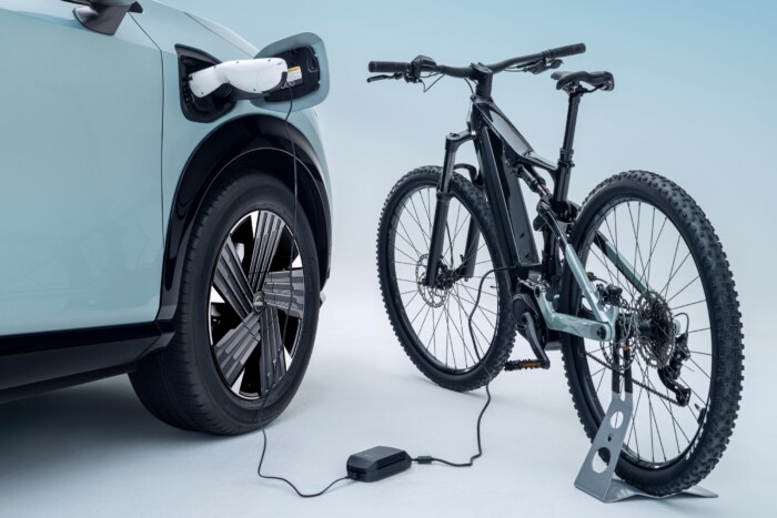 Nem csak kéri, adja is az áramot a megújult Nissan 9