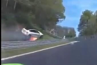 Győzelmi zászlóként szállt el a Tesla a Nürburgringen, a legrosszabb csak utána jött