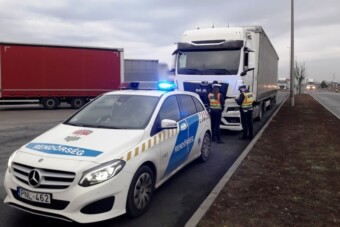 Szétcsaptak a rendőrök a teherautósok között, itt van a razzia eredménye