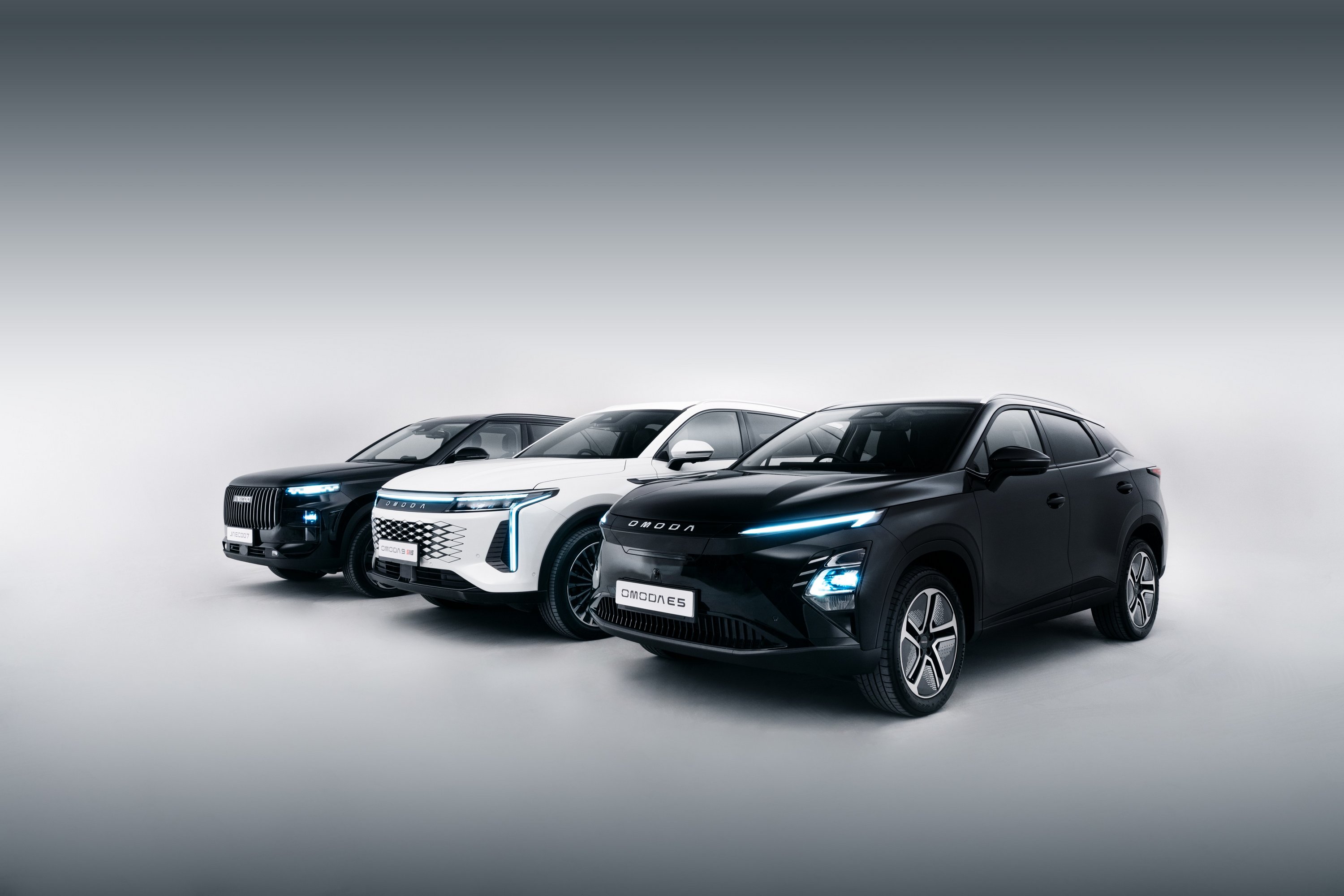 3-side-profiles-of-omodajaecoo-range | Vezess