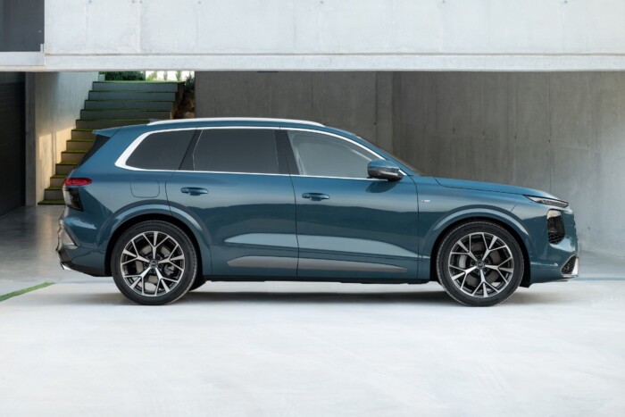 Nagy dízelmotorral érkezik a vadonatúj Audi Q7 12