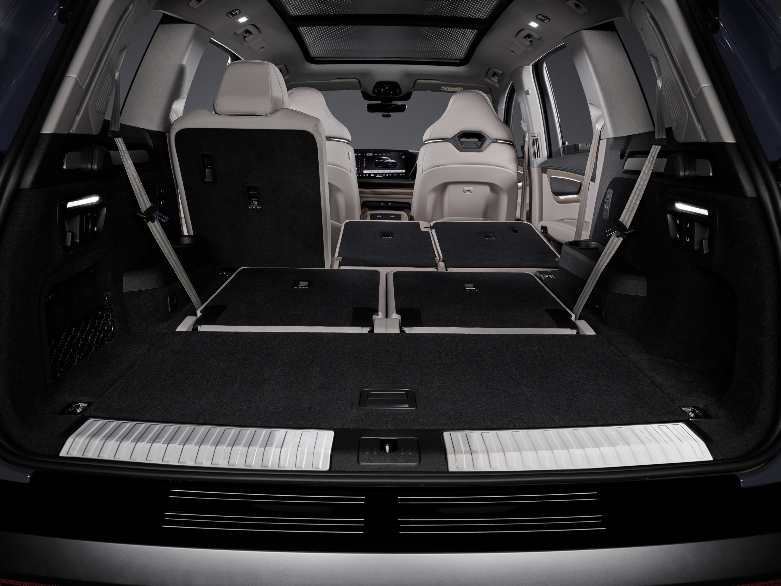 Nagy dízelmotorral érkezik a vadonatúj Audi Q7 7