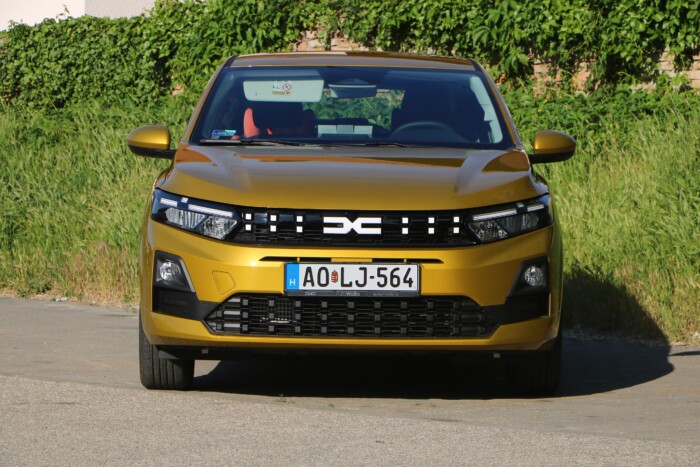Ez a Dacia egy büszkén vállalható olcsó autó 7