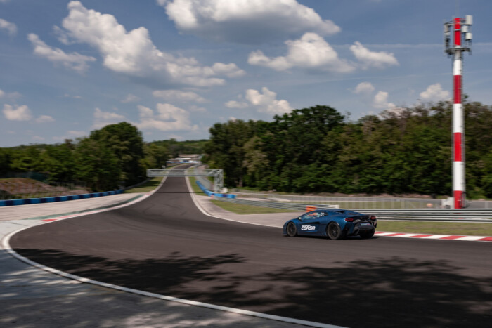 Örült tempó, laza műsor – a Hungaroringen próbáltuk az új Lamborghinit 18