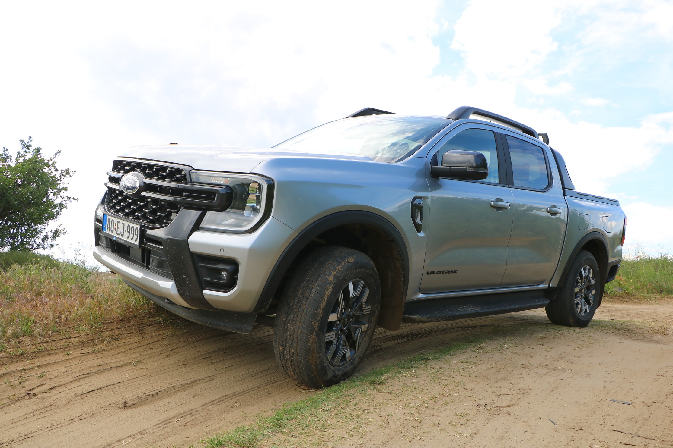 ford_ranger_phev_016 | Vezess