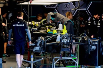Most véget ér a Mercedes motorelőnye