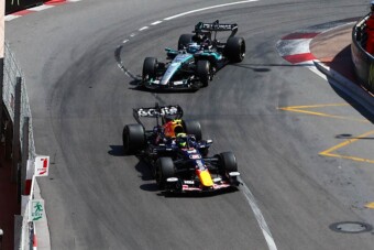 A Red Bull nem hagyja annyiban a motordöntést