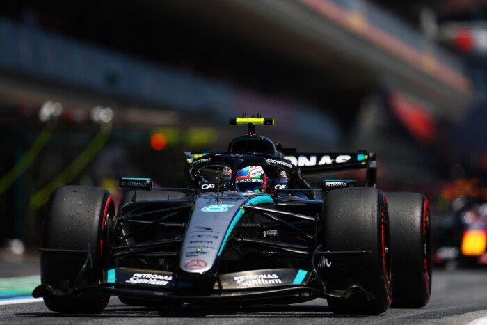 Ijesztő probléma miatt szakították meg az F1-edzést 6 Ijesztő probléma miatt szakították meg az F1-edzést 6