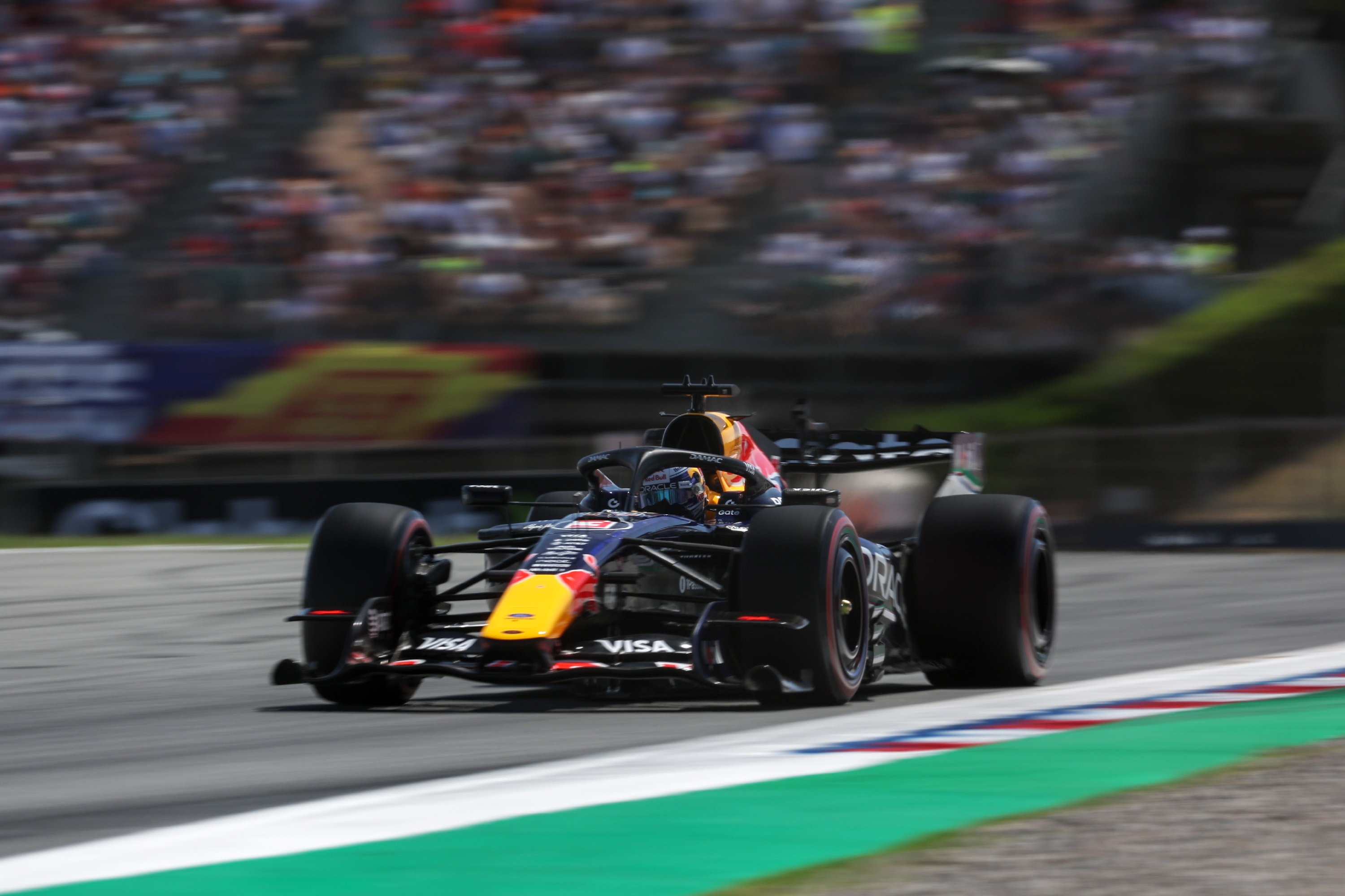 F1 Grand Prix of Barcelona-Catalunya - Qualifying | Vezess