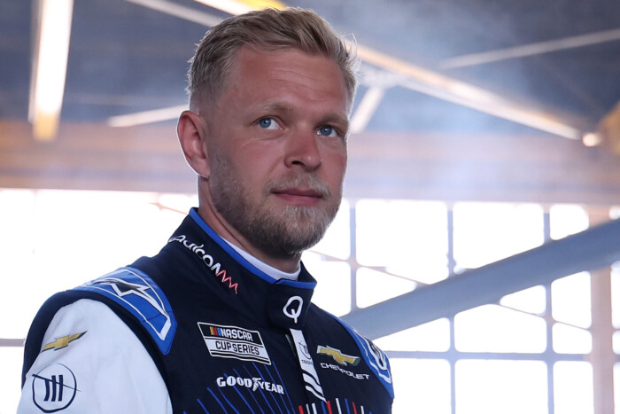 Botrány lett az F1-pilóta NASCAR-versenyéből 2 Botrány lett az F1-pilóta NASCAR-versenyéből 2