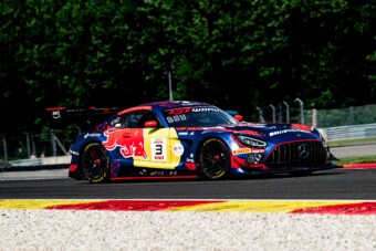 Újabb 24 órás futamon indulna Verstappen