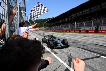 Mindkét Mercedes problémával ért célba Ausztriában