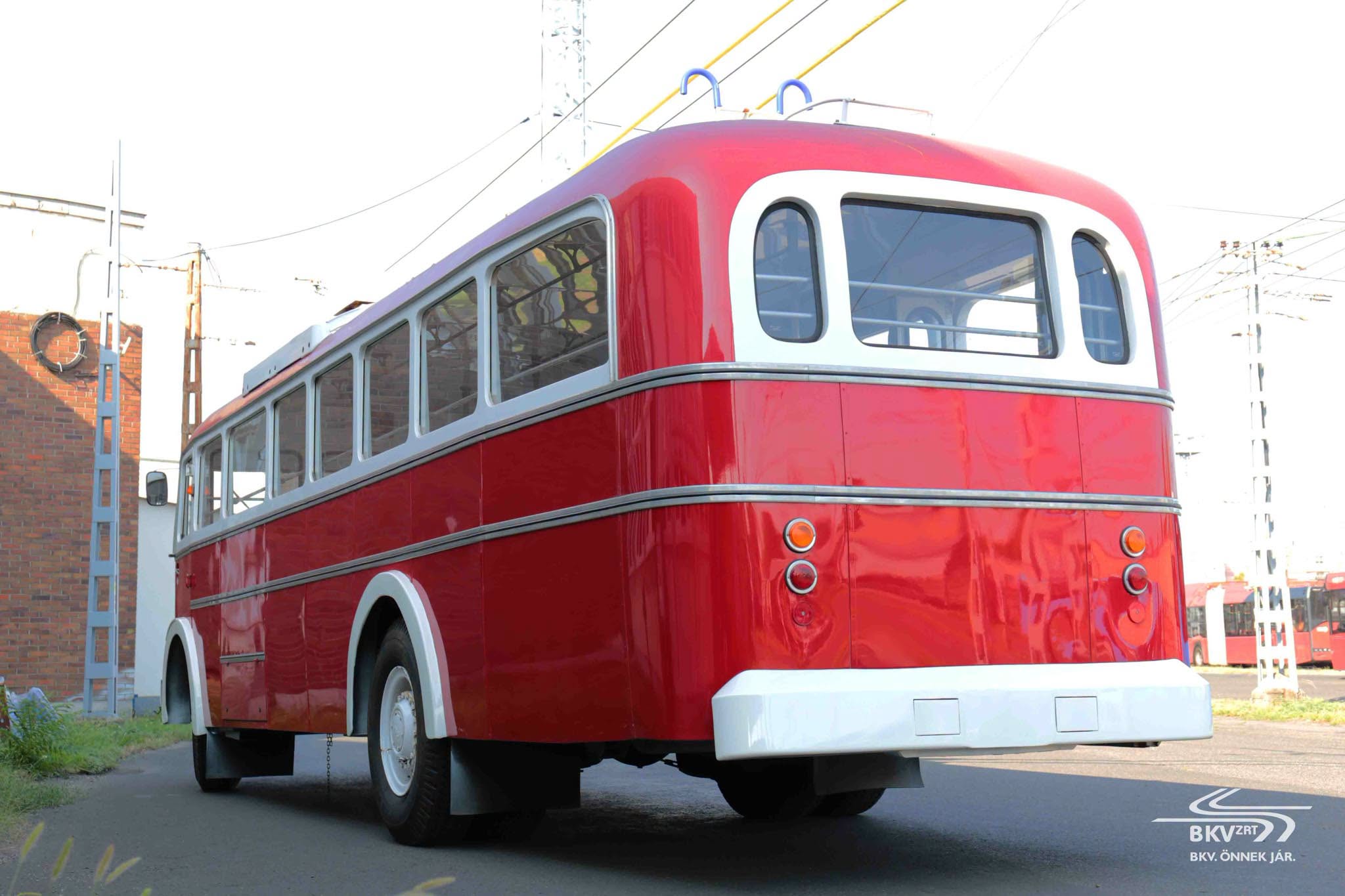ikarus_04 | Vezess