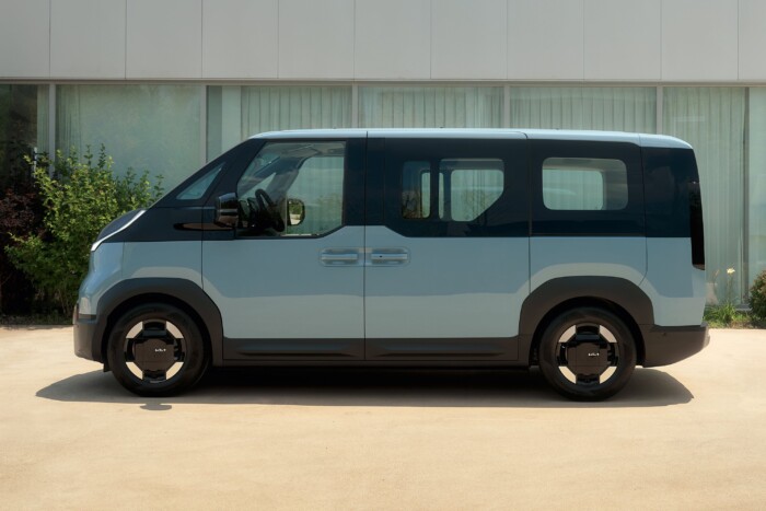 Plusz üléssort kap a Kia elektromos kisbusza 8