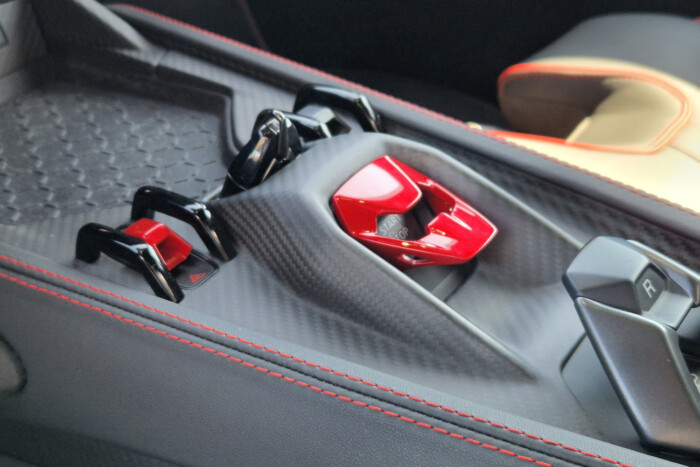 Örült tempó, laza műsor – a Hungaroringen próbáltuk az új Lamborghinit 10