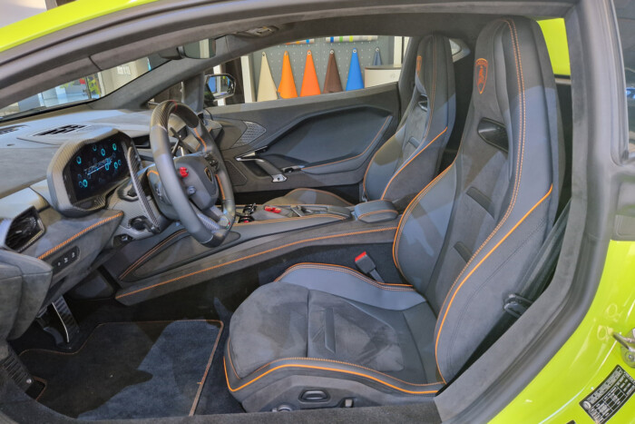 Örült tempó, laza műsor – a Hungaroringen próbáltuk az új Lamborghinit 9