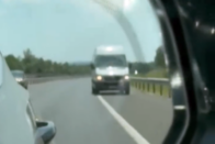 Tömegoszlató fegyverrel küzd a hőség ellen a magyar rendőrség 1
