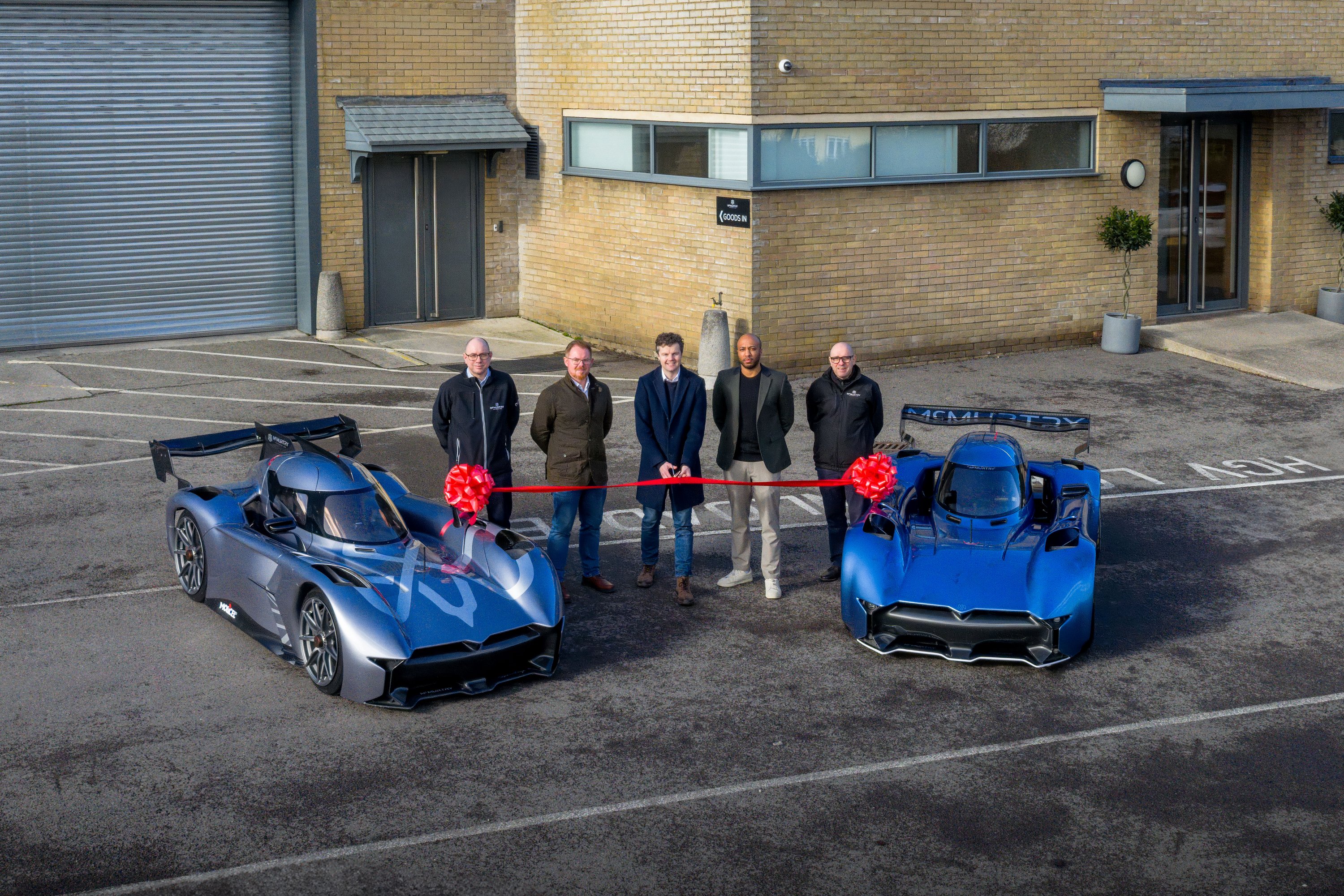 mcmurtry-new-production-facility-opening-in-photo-left-to-right-ben-mcmurtry-thomas-keenan-thomas-yates-kevin-ukoko-rongione-richard-mcmurtry | Vezess