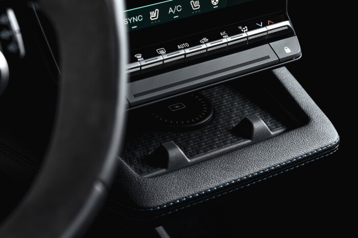 Megújult a Renault Mégane, itt az első kép 12 Megújult a Renault Mégane, itt az első kép 12