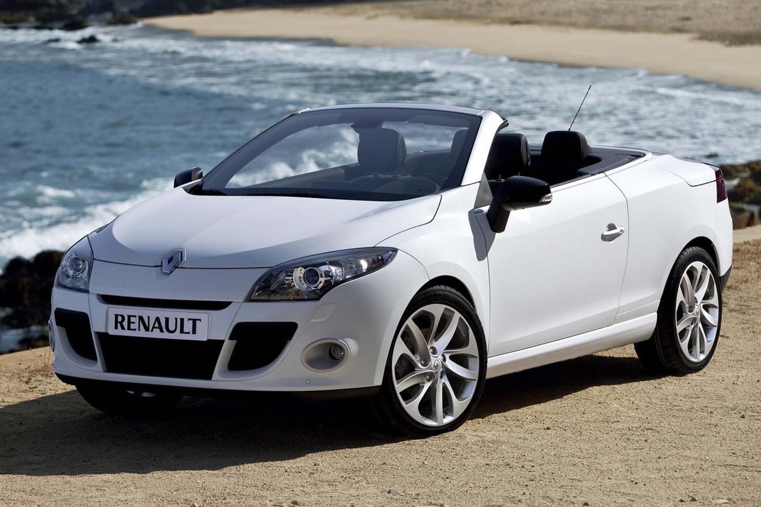 renault-megane_coupe-cabriolet-2011-1280-4148234e49c3319f7d77f23ab04c324c38 | Vezess