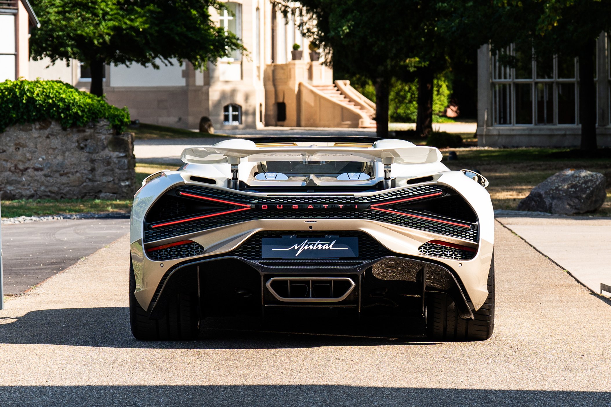 05-2606-bugatti-w16-mistral-end-of-production-1 | Vezess