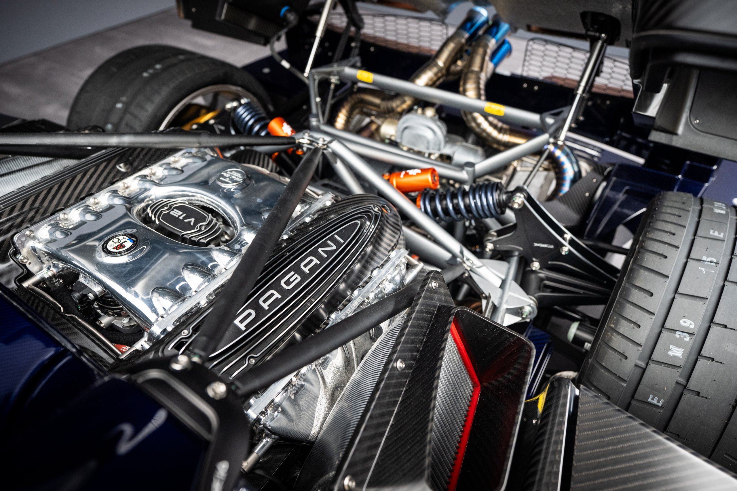15_pagani-huayra-70-derecho-1 | Vezess