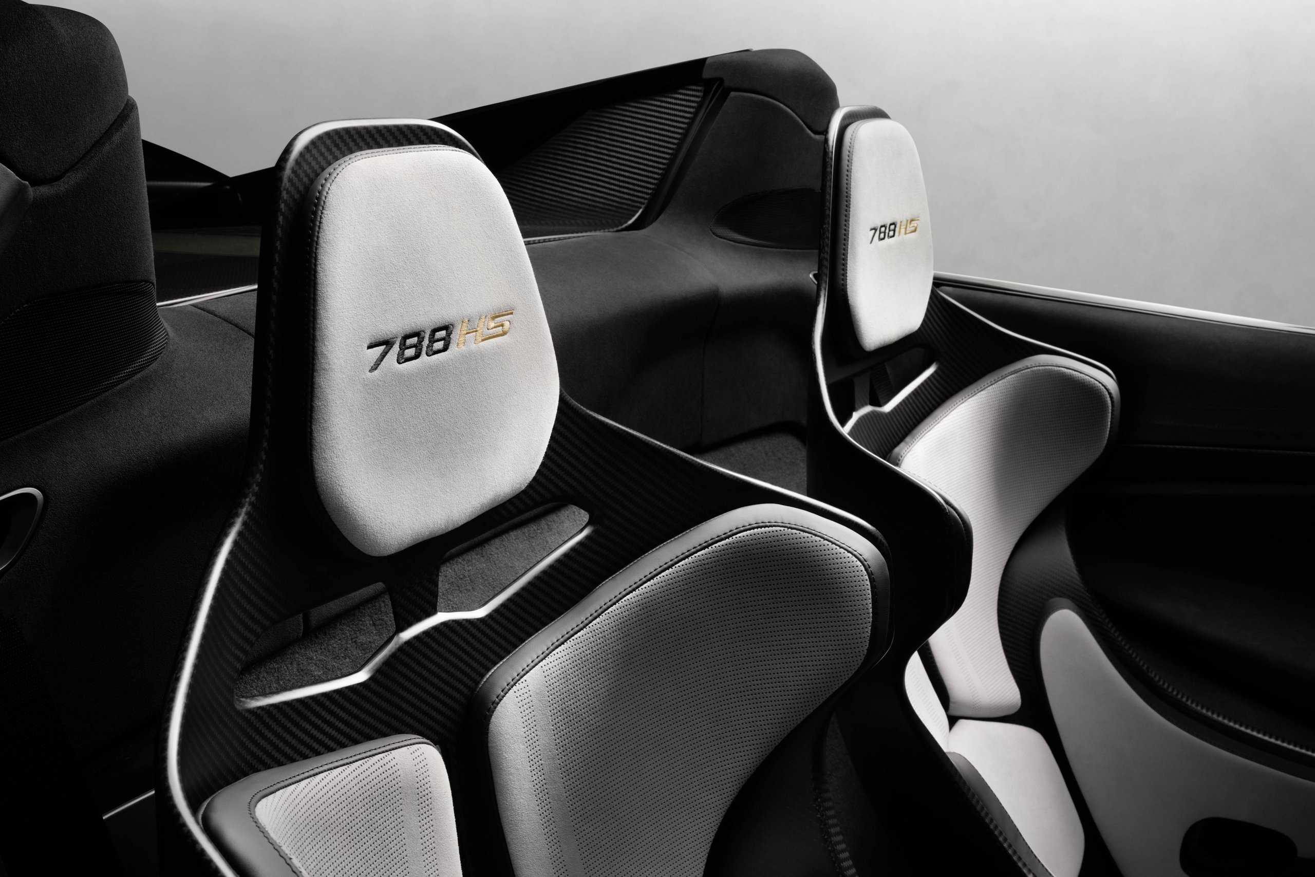 18137-ns-mclaren-788hs-shot19-final | Vezess