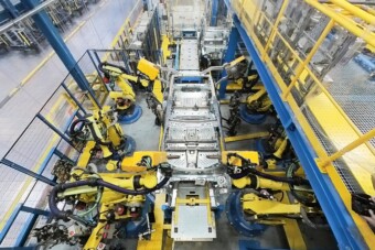 Közös tető alatt fog gyártani a Ford és a Geely