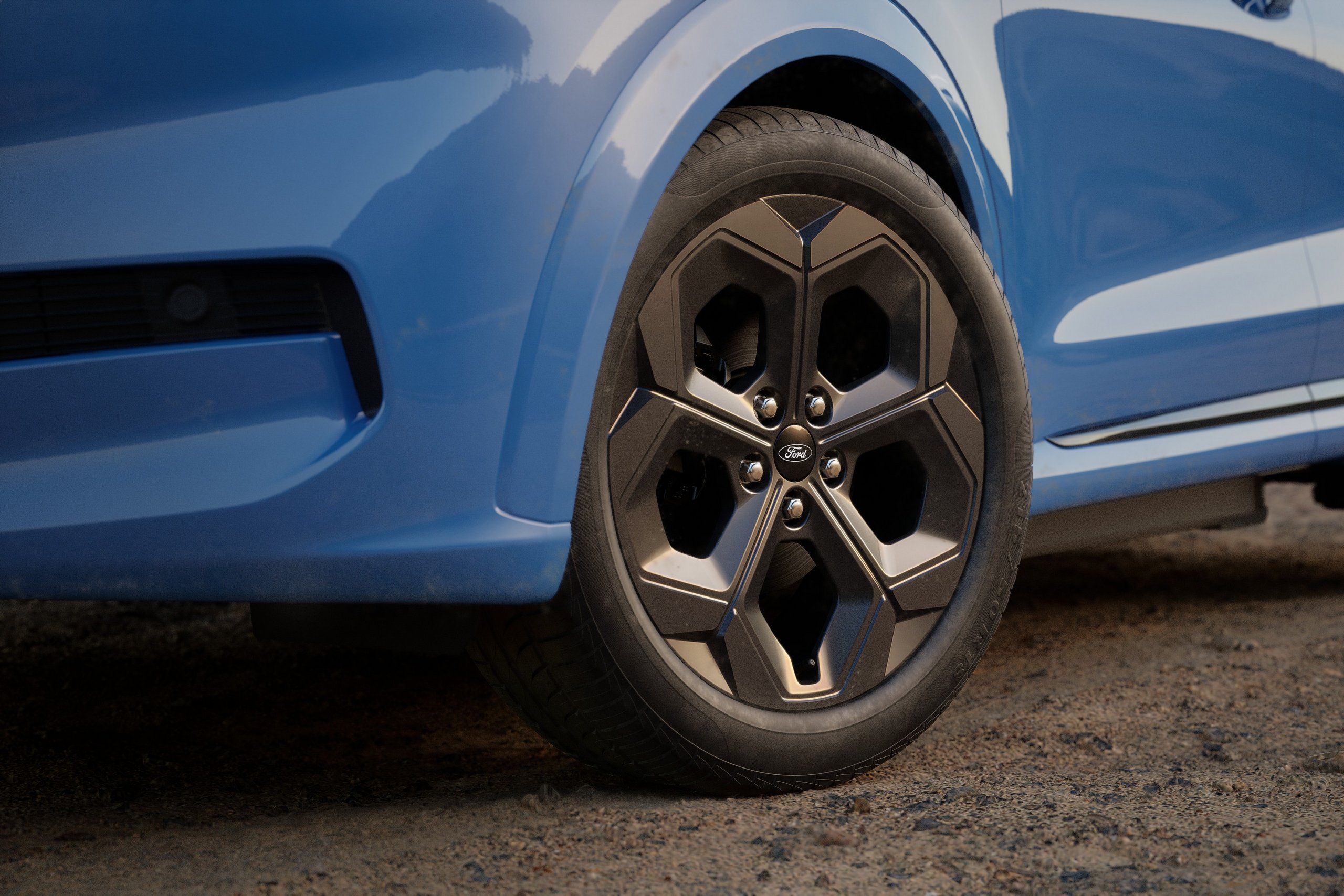 2026 Ford Puma Gen-E Black Edition | Vezess