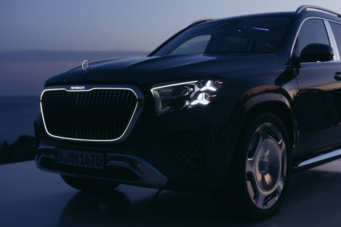 Megújul a Mercedes legfényűzőbb SUV-ja 8 Megújul a Mercedes legfényűzőbb SUV-ja 8