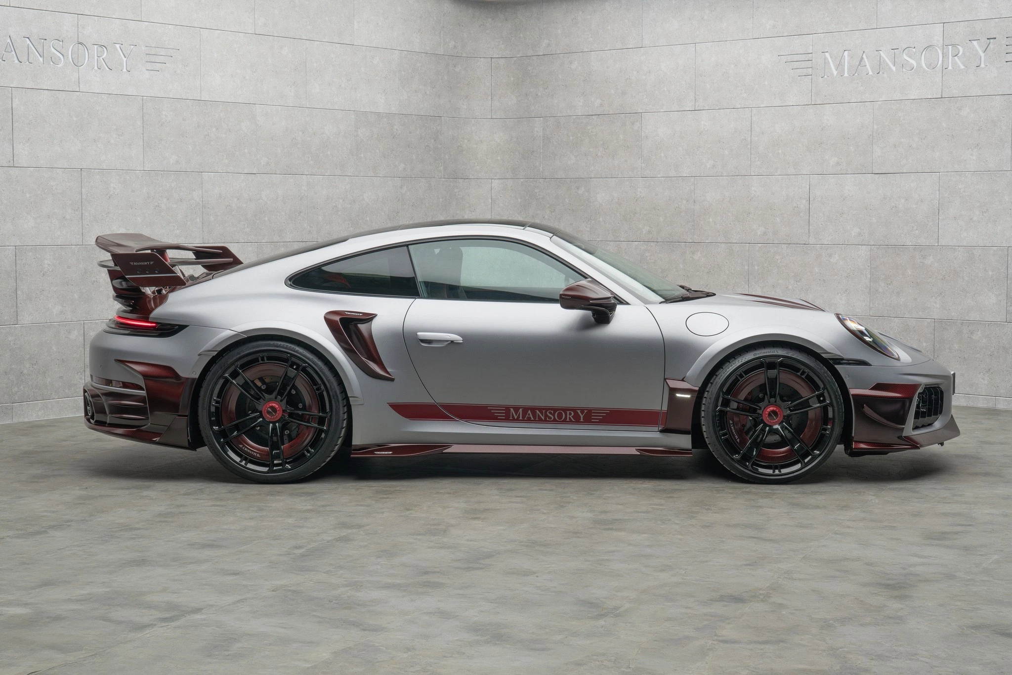 69f756abdf15f4843b867e84_porsche_992-2_turbo_s_by_mansory_04 | Vezess